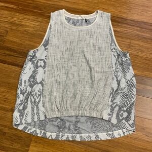 Akemi + Kin Gray Snake Print Tank Top Sleeveless Textured Knit Blouse Size Small